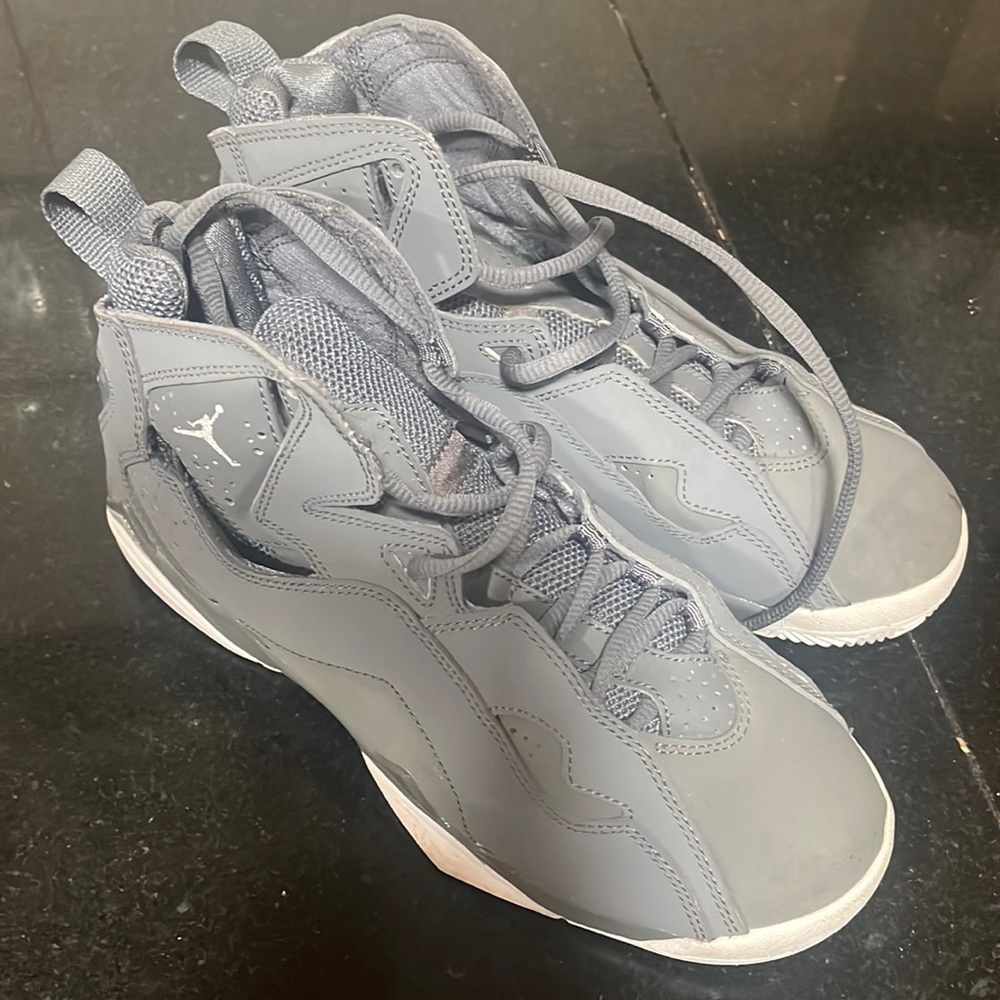 gently worn grey jordans 5.5 youth